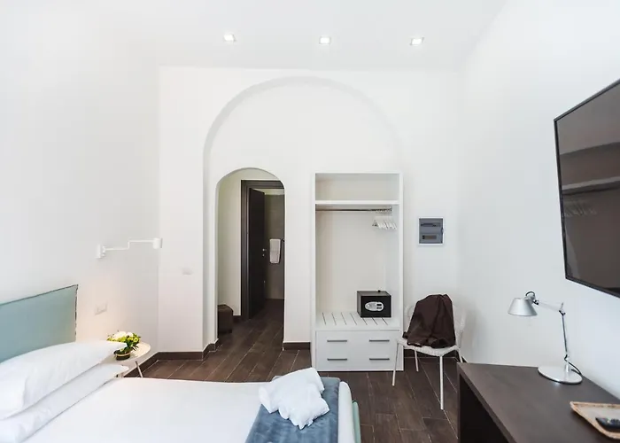 Nikis Collection Navona 4*